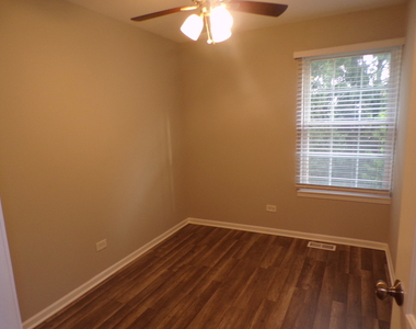 558 Nantucket Way - Photo Thumbnail 22