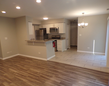 558 Nantucket Way - Photo Thumbnail 4