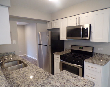 558 Nantucket Way - Photo Thumbnail 6