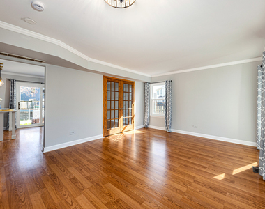 617 Lakewood Farms Drive - Photo Thumbnail 2