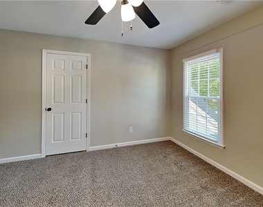 6520 Ganton Drive - Photo Thumbnail 12