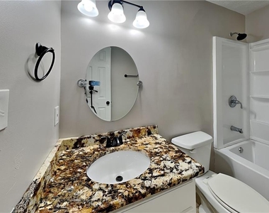 772 Rockfount Way - Photo Thumbnail 11