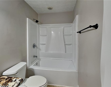 772 Rockfount Way - Photo Thumbnail 12