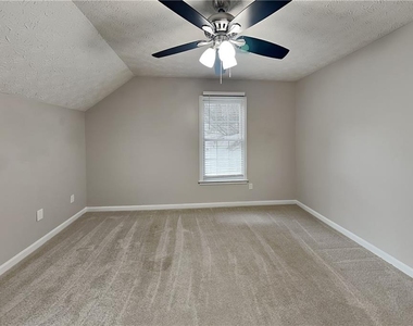772 Rockfount Way - Photo Thumbnail 9