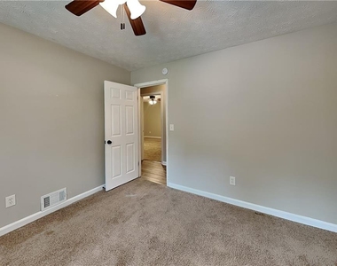5104 Dogwood Hills Drive - Photo Thumbnail 13