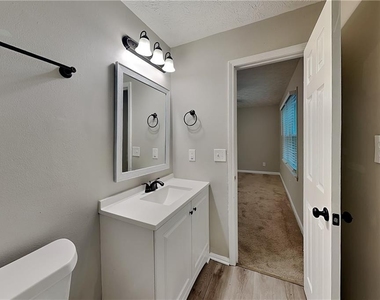5104 Dogwood Hills Drive - Photo Thumbnail 8