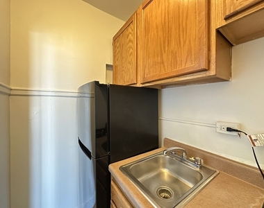 434 W Wellington Avenue - Photo Thumbnail 2