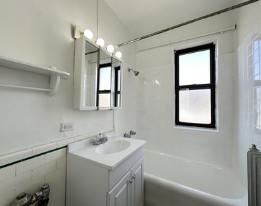 434 W Wellington Avenue - Photo Thumbnail 16