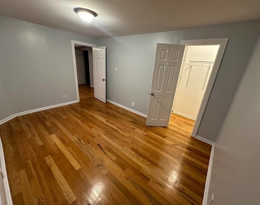2606 W Le Moyne Street - Photo Thumbnail 3