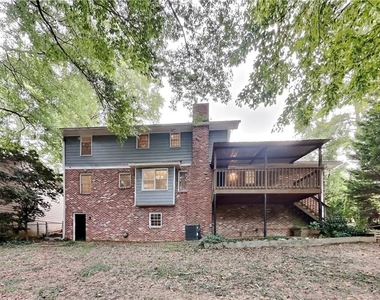 3643 S Marlborough Drive - Photo Thumbnail 16