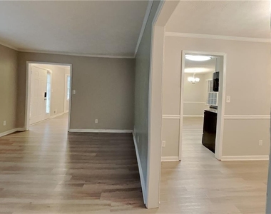 3643 S Marlborough Drive - Photo Thumbnail 1