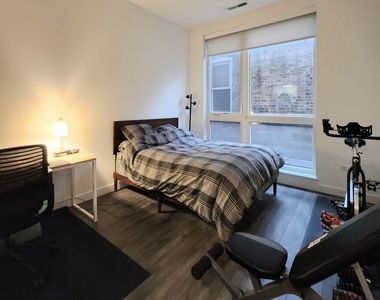 3418 N Lincoln Avenue - Photo Thumbnail 14