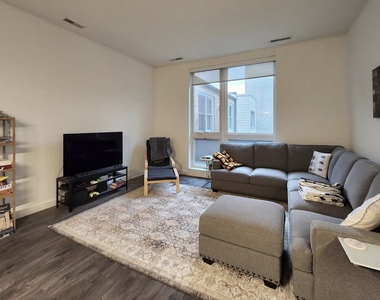 3418 N Lincoln Avenue - Photo Thumbnail 18