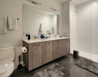 3418 N Lincoln Avenue - Photo Thumbnail 15
