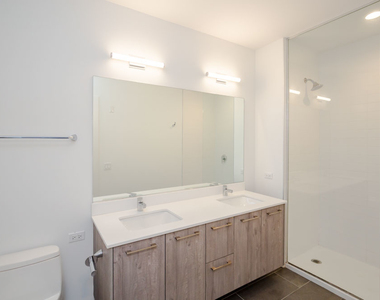 3418 N Lincoln Avenue - Photo Thumbnail 6