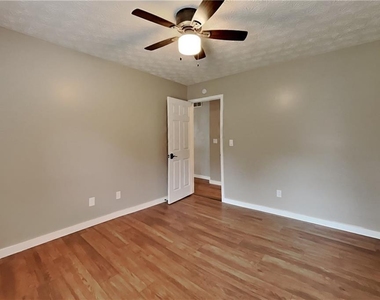 23 Mindy Court - Photo Thumbnail 10