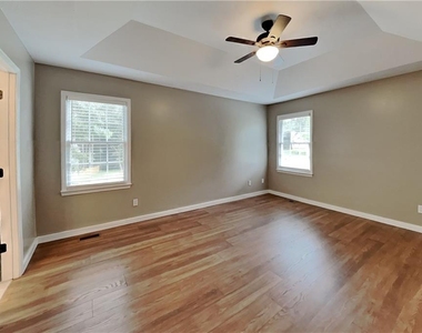 23 Mindy Court - Photo Thumbnail 6