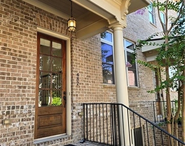482 Ansley Way Ne - Photo Thumbnail 1