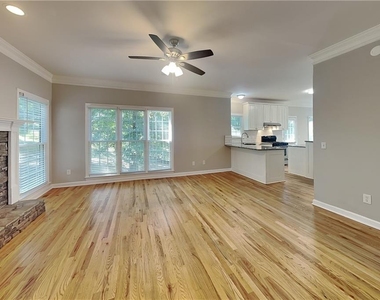 1037 Ashfern Walk - Photo Thumbnail 2