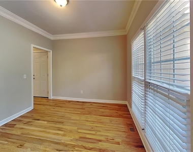 1037 Ashfern Walk - Photo Thumbnail 6