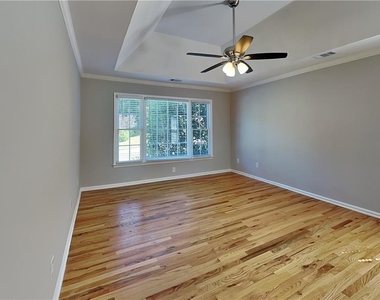 1037 Ashfern Walk - Photo Thumbnail 7