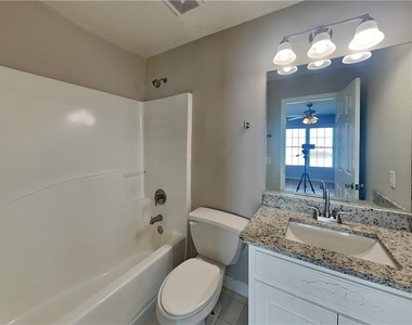 1037 Ashfern Walk - Photo Thumbnail 16