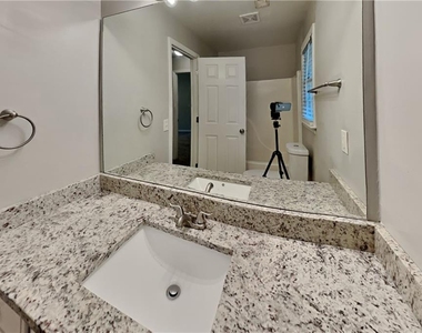 3371 Chatsworth Way - Photo Thumbnail 16