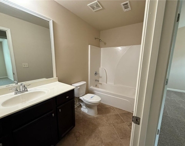 1045 Township Circle - Photo Thumbnail 34