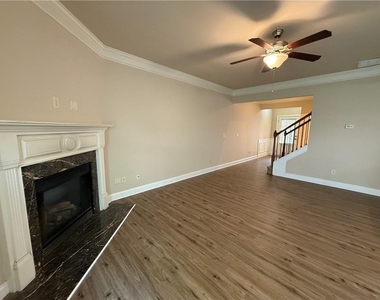 1045 Township Circle - Photo Thumbnail 20