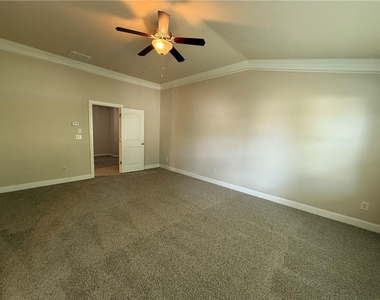 1045 Township Circle - Photo Thumbnail 26