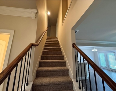 1045 Township Circle - Photo Thumbnail 3