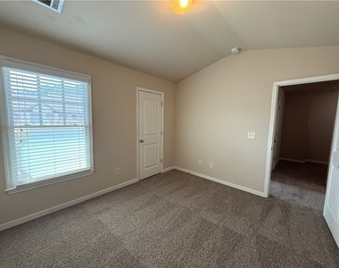 1045 Township Circle - Photo Thumbnail 41