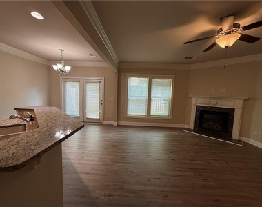 1045 Township Circle - Photo Thumbnail 6