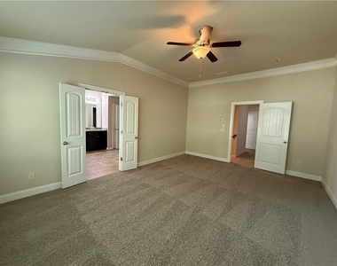 1045 Township Circle - Photo Thumbnail 27