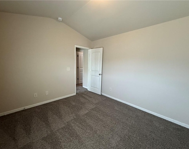 1045 Township Circle - Photo Thumbnail 42