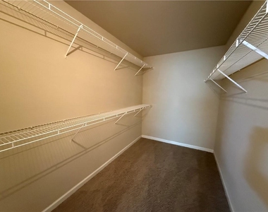 1045 Township Circle - Photo Thumbnail 31
