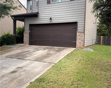 1401 Worcester Trail - Photo Thumbnail 15