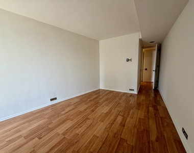 300 N State Street - Photo Thumbnail 12