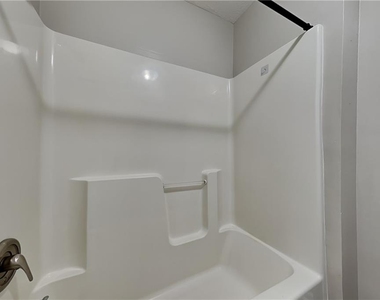 4808 Chafin Point Court - Photo Thumbnail 16