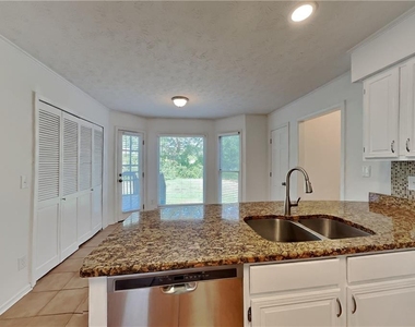 4709 Crest Knoll Drive Se - Photo Thumbnail 5