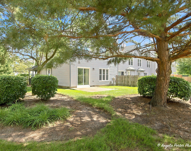 1434 Sherwood Court - Photo Thumbnail 3