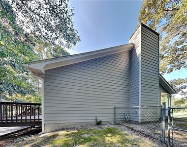 1261 Brookton Woods Way - Photo Thumbnail 17
