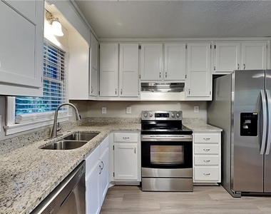 1261 Brookton Woods Way - Photo Thumbnail 3