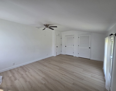 409 N Main Street - Photo Thumbnail 10