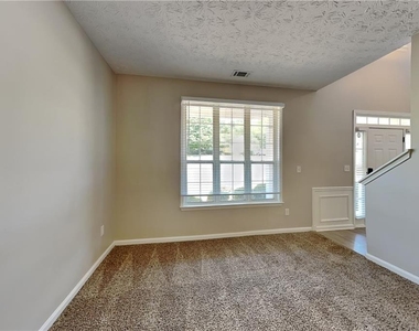 1620 Berryhill Road - Photo Thumbnail 3