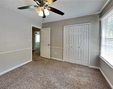 1620 Berryhill Road - Photo Thumbnail 12