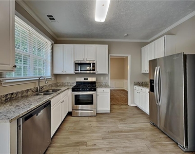 1620 Berryhill Road - Photo Thumbnail 4