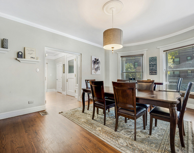 4560 S Michigan Avenue - Photo Thumbnail 7