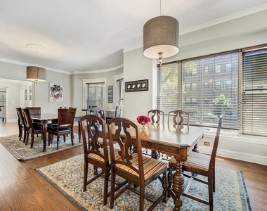 4560 S Michigan Avenue - Photo Thumbnail 9