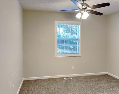 3784 Cherokee Overlook Drive - Photo Thumbnail 12